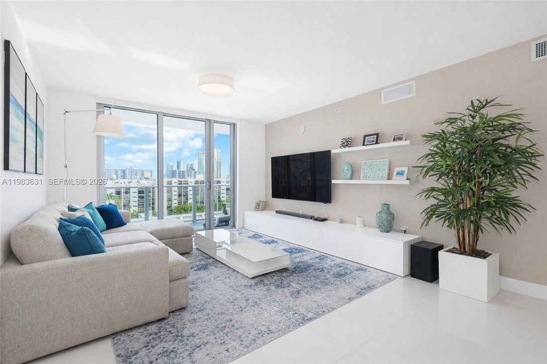 Condo in Sunny Isles Beach, Florida, United States 2 - 17520141