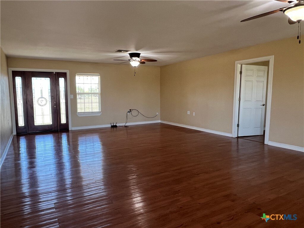 House in Goliad, Texas, United States 4 - 17519398