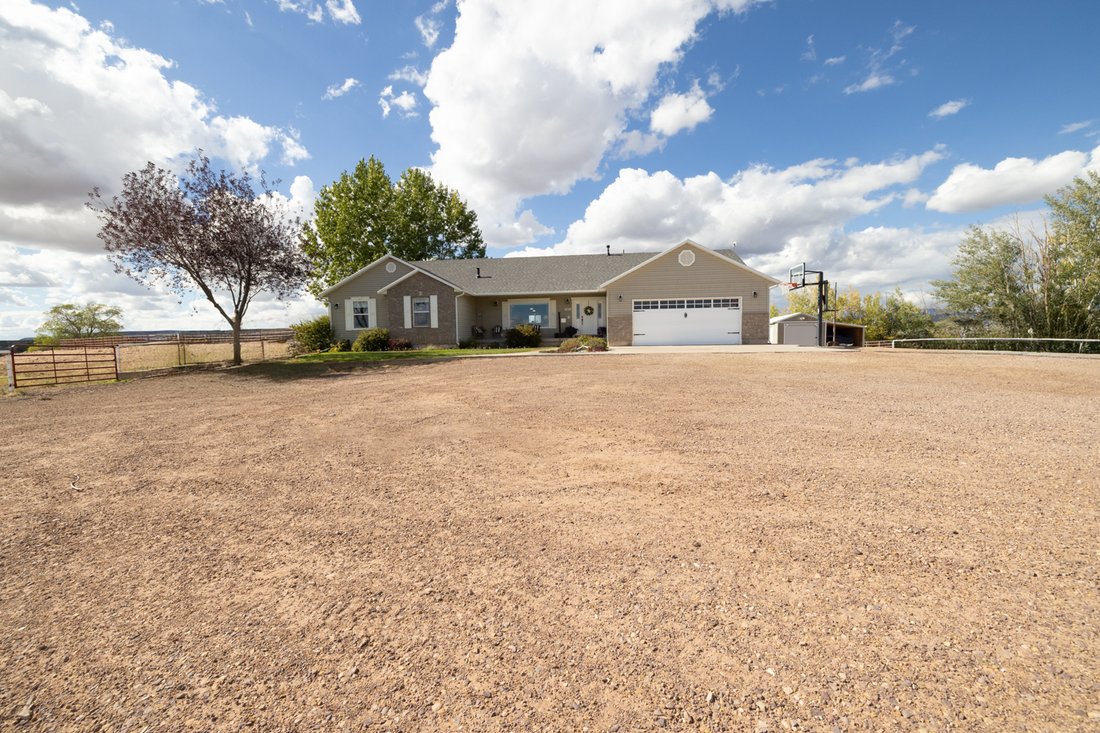 House in Neola, Utah, United States 4 - 17523125