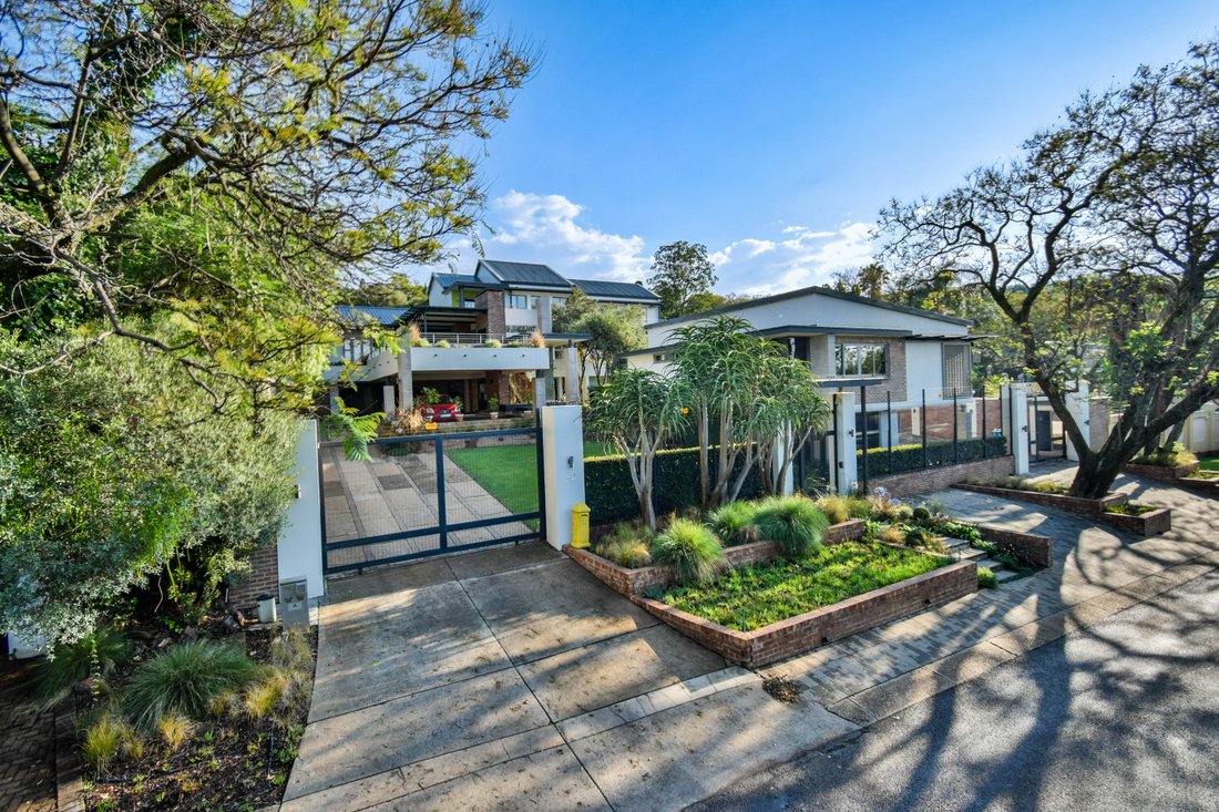 House in Waterkloof, Gauteng, South Africa 1 - 17522819