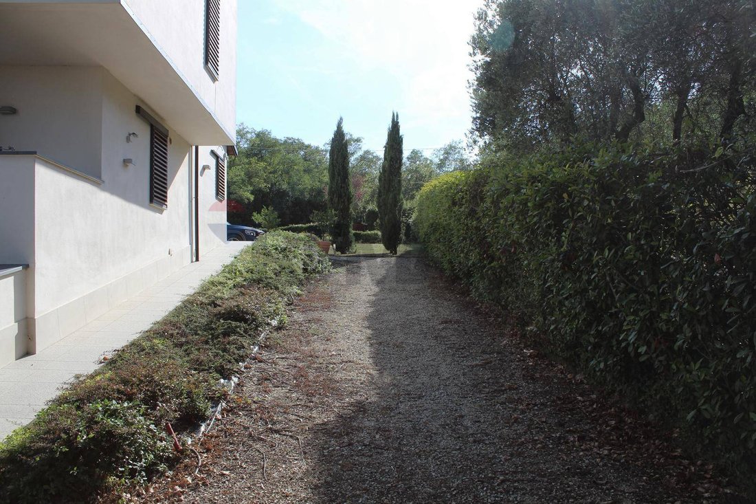 Villa in Lamporecchio, Tuscany, Italy 5 - 17525182