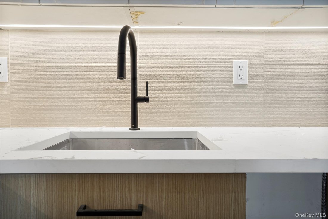 Condo in New York, New York, United States 2 - 17519666