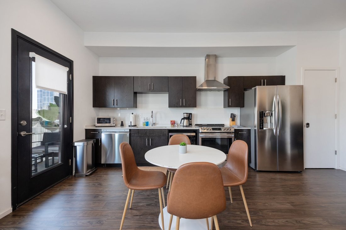 Condo in Nashville, Tennessee, United States 4 - 17520876