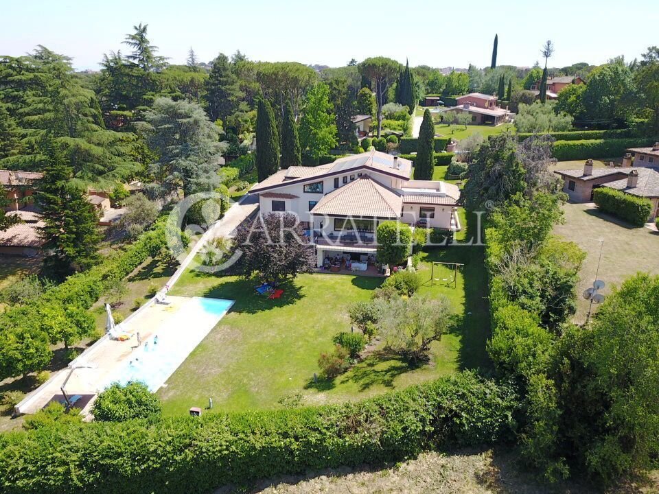 Villa in Giustiniana - La Storta - Olgiata, Rome, Lazio 1 - 17524398