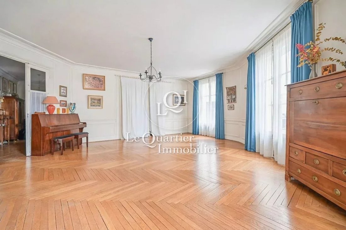 Apartment in Bois de Boulogne, Paris 16e Arrondissement, Paris 2 - 17518829