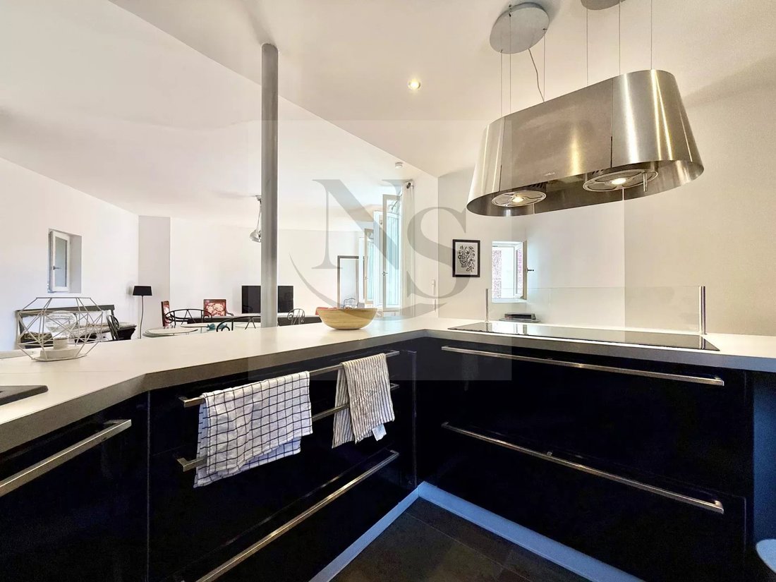 Apartment in Comtale-Cente-Cours Mirabeau, Aix-en-Provence, France 4 - 17524027