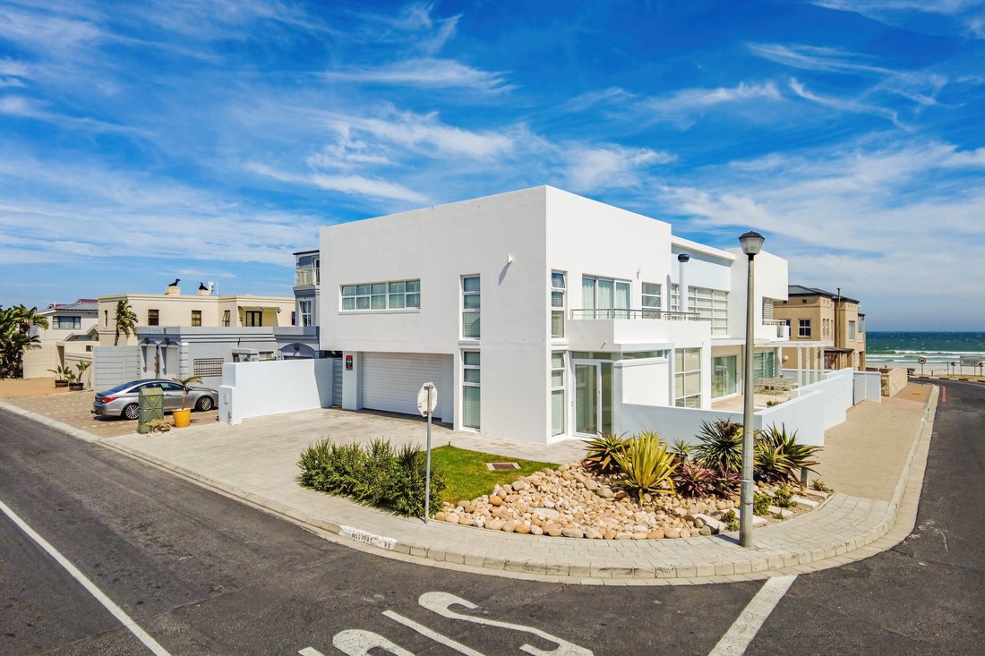 Country House in Melkbosstrand, Cape Town, South Africa 1 - 17522911