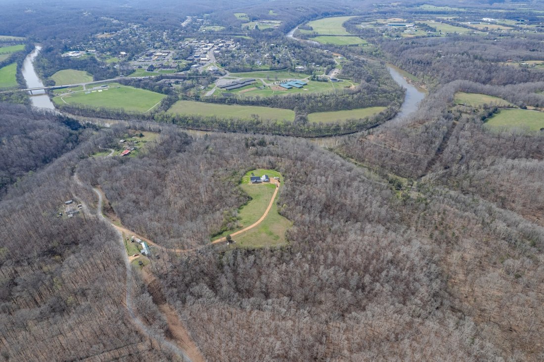 House in Hohenwald, Tennessee, United States 3 - 17418368
