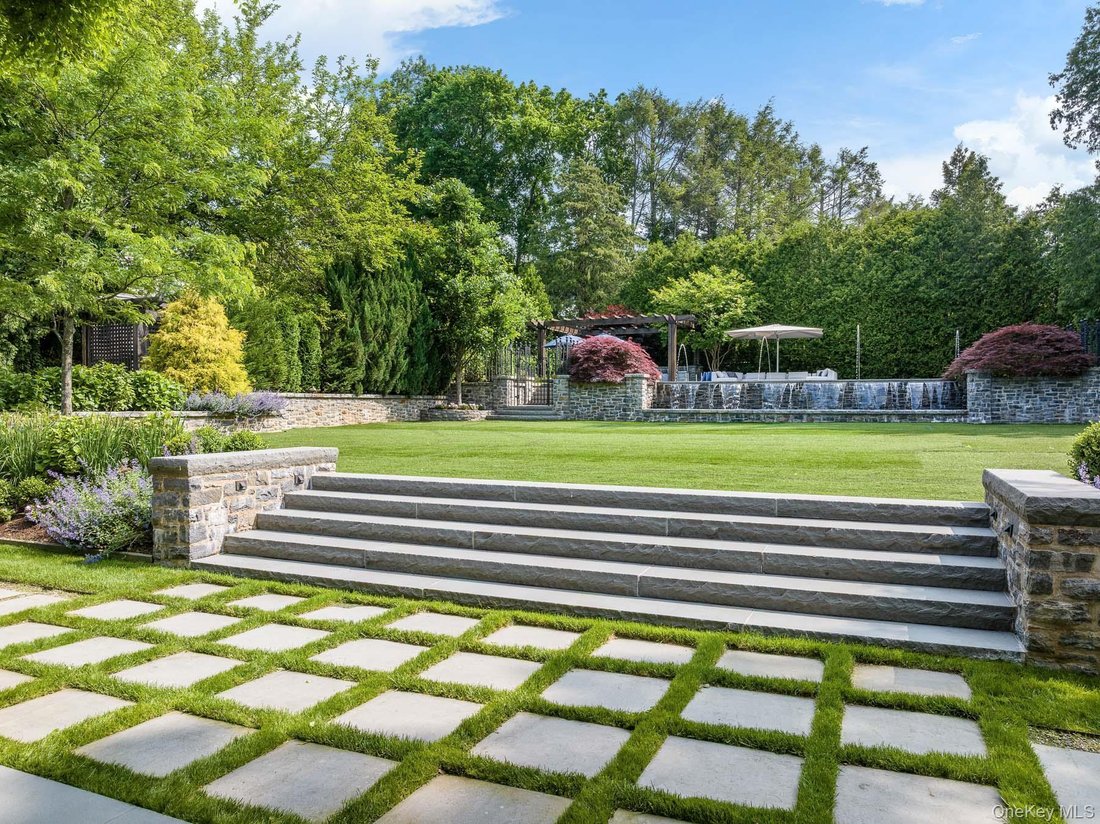 House in Bronxville, New York, United States 3 - 17519824