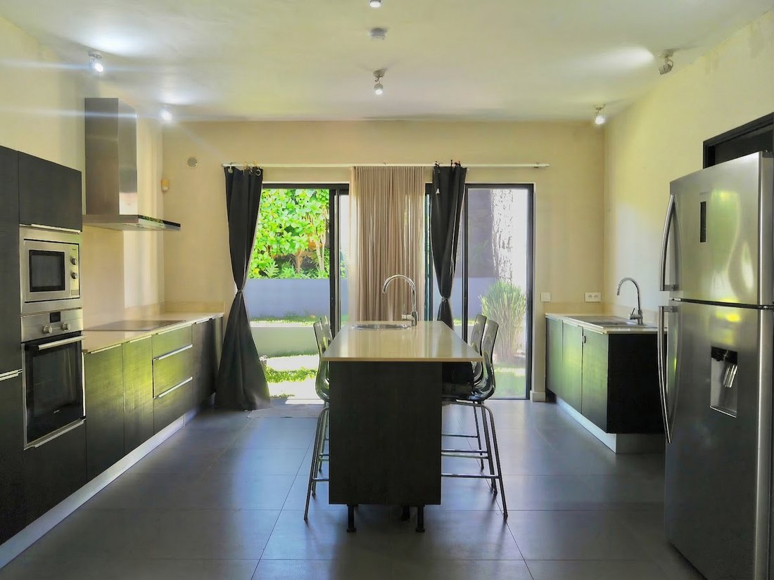 Villa in Grand Baie, Rivière du Rempart District, Mauritius 3 - 17522986