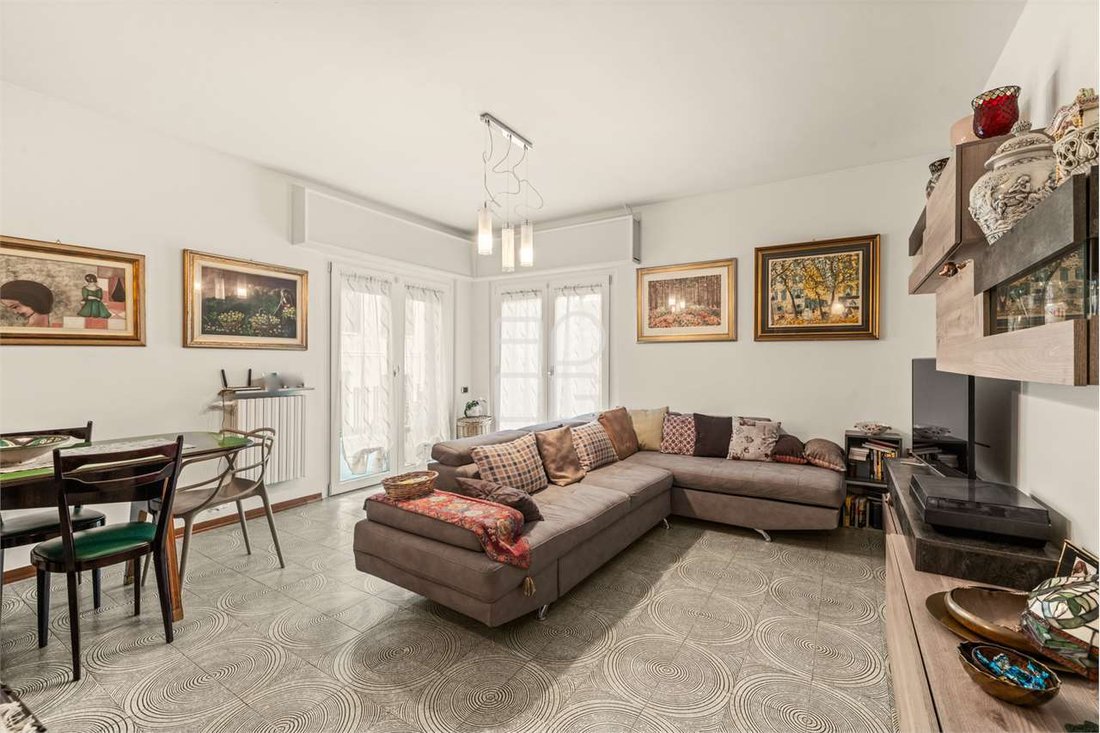 Apartment in Desenzano Centro, Desenzano del Garda, Lombardy 4 - 17524554