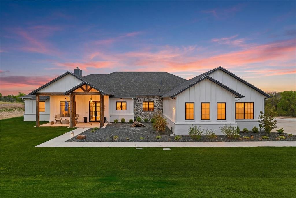 House in Weatherford, Texas, United States 2 - 17524188