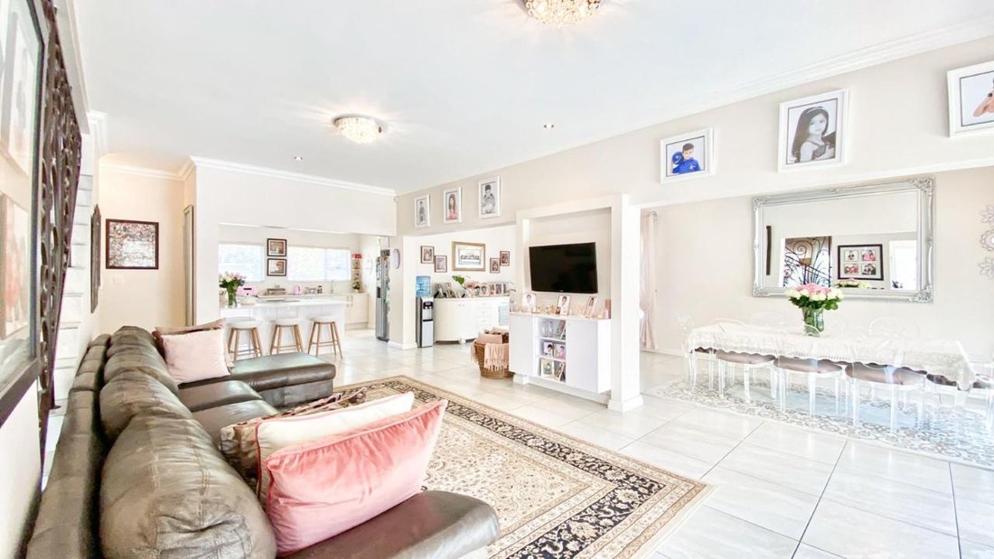 Country House in Greenstone Hill, Gauteng, South Africa 4 - 17522990