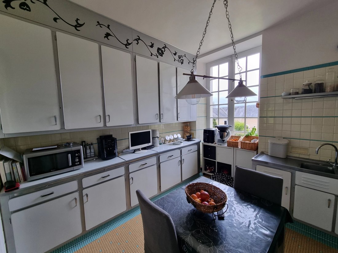 Estate in La Chartre-sur-le-Loir, Pays de la Loire, France 4 - 17520513