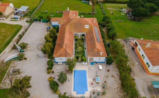 Finca in Azeitao (Sao Lourenco e Sao Simao), Setubal, Portugal 1