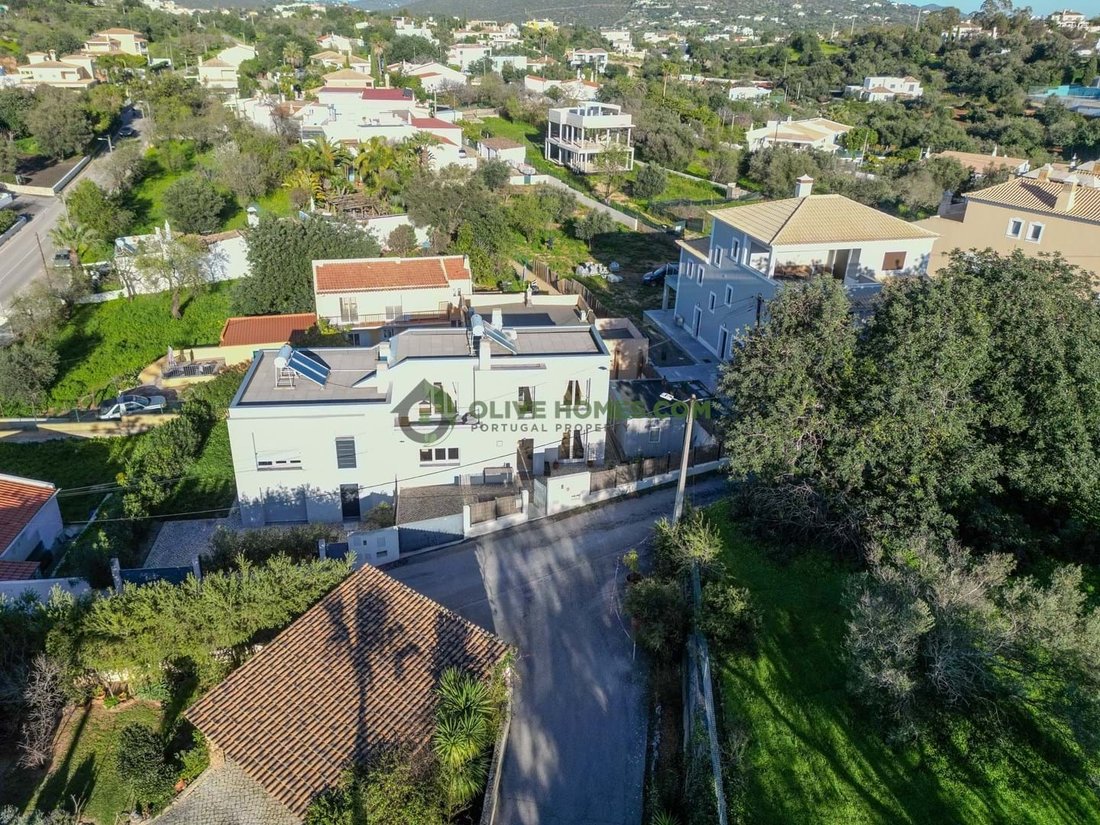 Townhouse in Loule (Sao Clemente), Algarve, Portugal 1 - 17523001