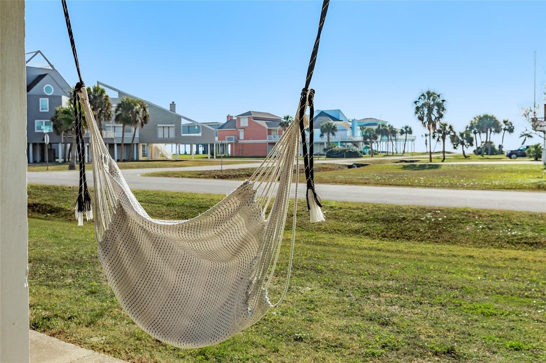 House in Galveston, Texas, United States 5 - 17524312