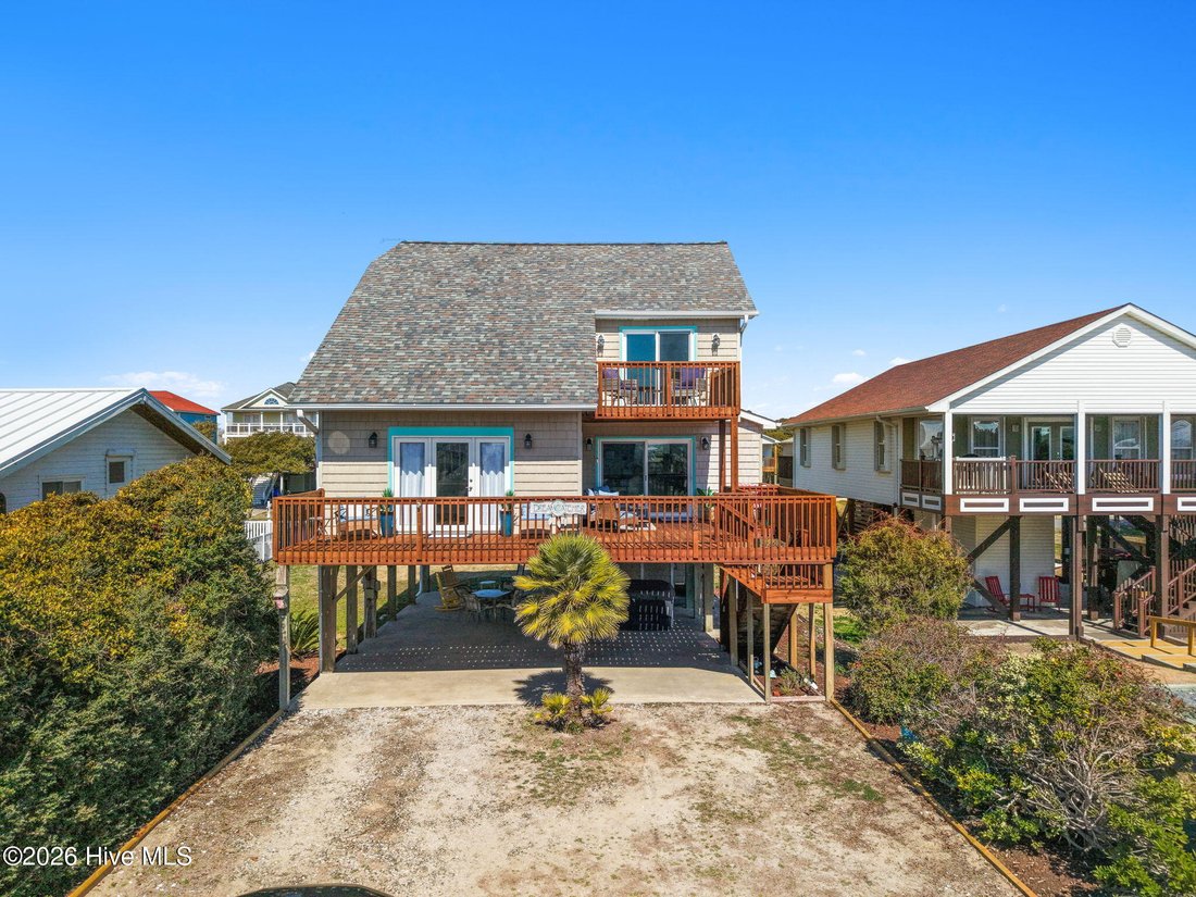 House in Oak Island, North Carolina, United States 1 - 17523290