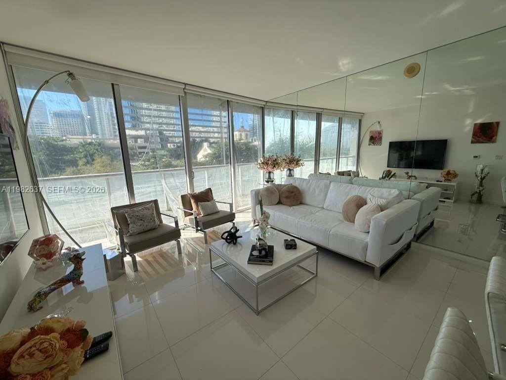 Condo in Miami, Florida, United States 2 - 17520153