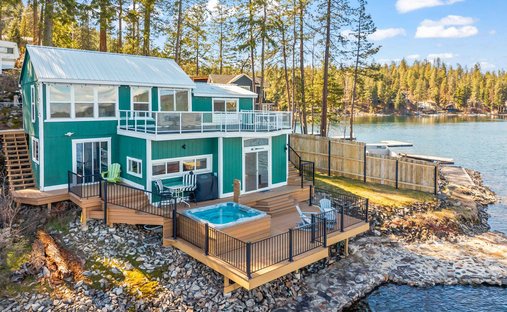 House in Loon Lake, Washington, United States 1