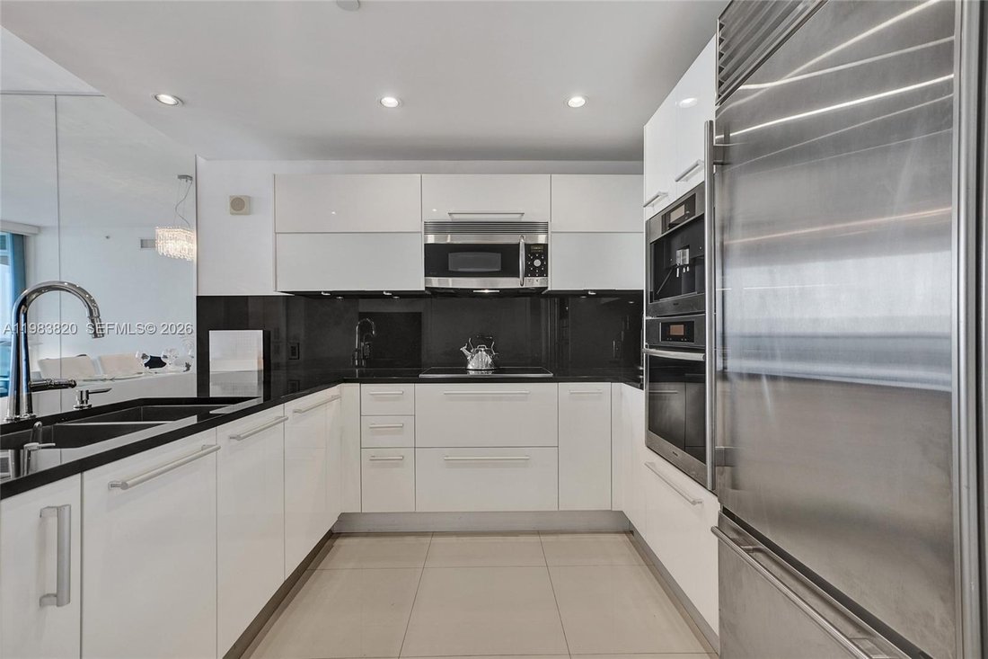 Condo in Sunny Isles Beach, Florida, United States 4 - 17520209