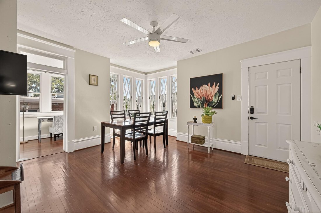 Houston, Texas, United States 3 - 17522266