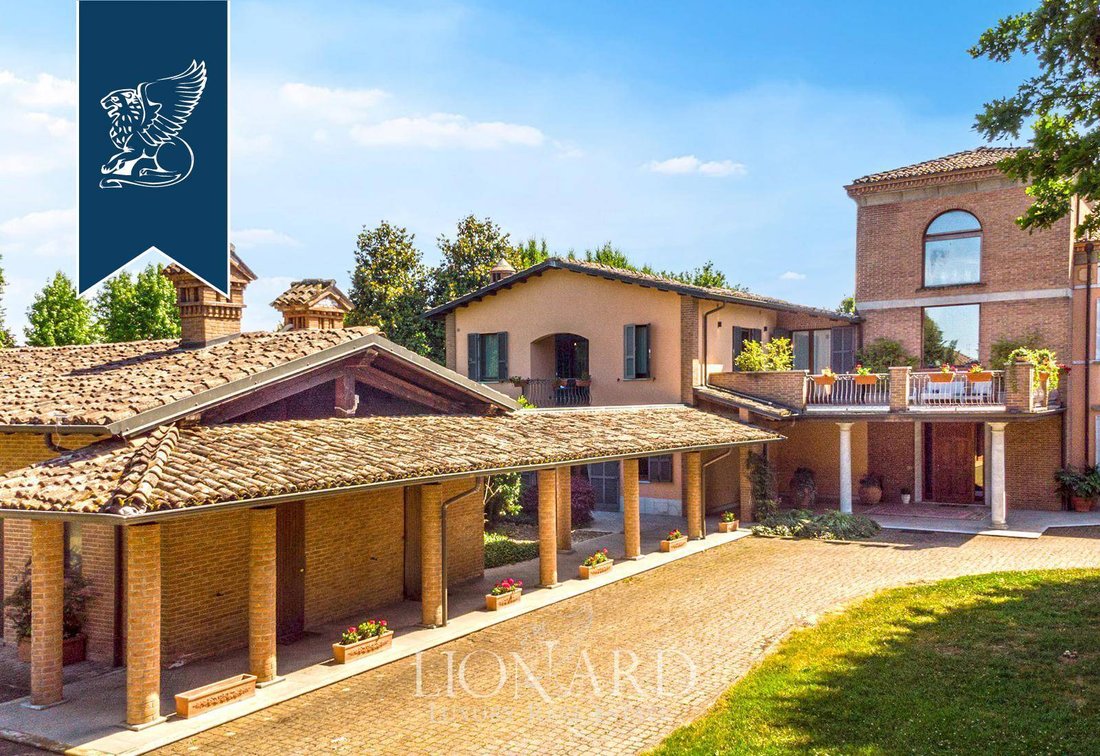 Villa in Carpaneto Piacentino, Emilia-Romagna, Italy 3 - 17524546