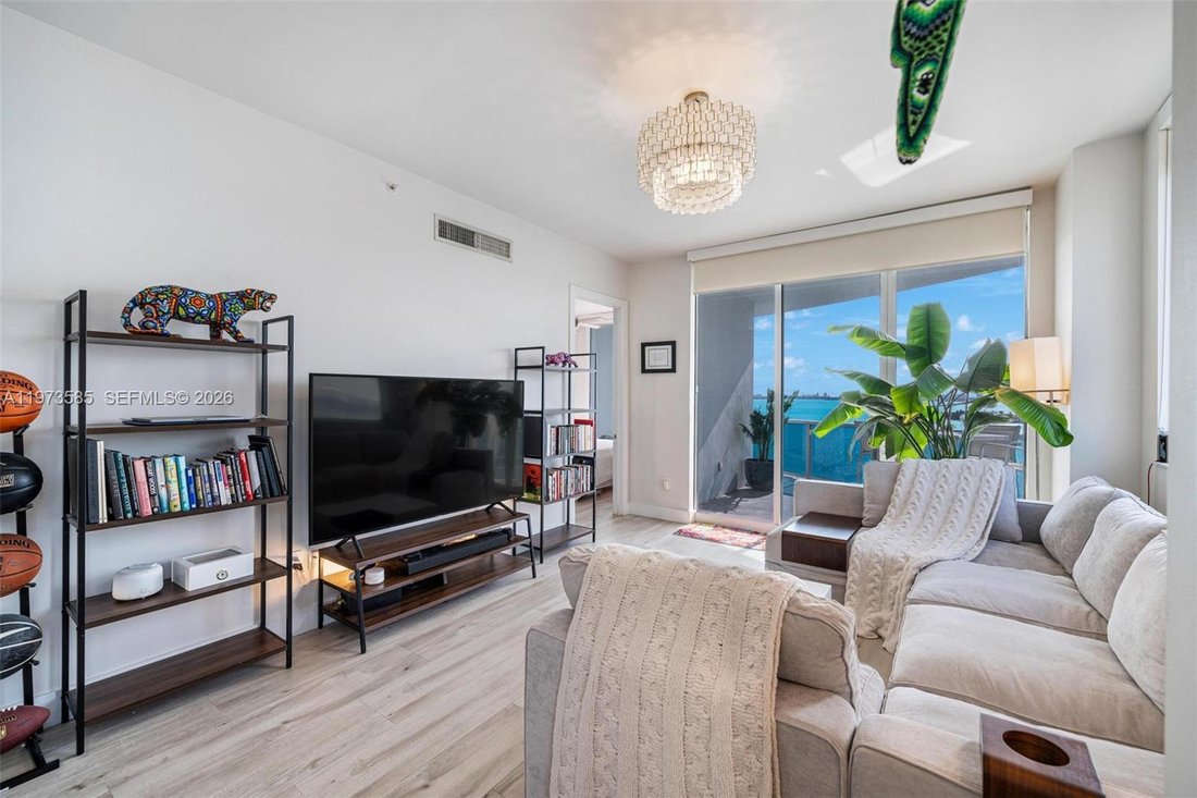 Condo in Miami, Florida, United States 5 - 17520455