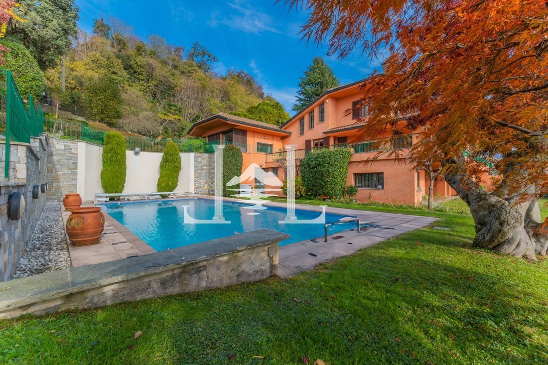 Villa in Monvalle, Lombardy, Italy 4 - 17525179