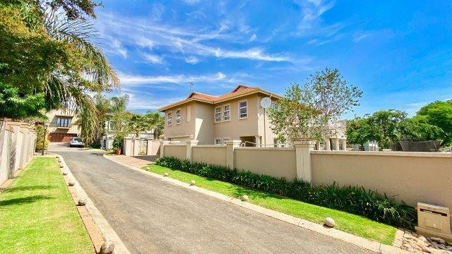 Country House in Greenstone Hill, Gauteng, South Africa 1 - 17522990