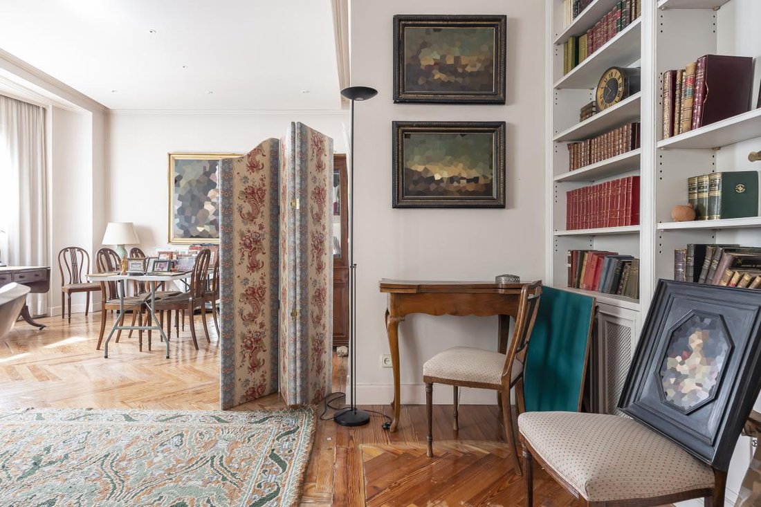 Apartment in Chamberi, Madrid, Spain 4 - 17495807