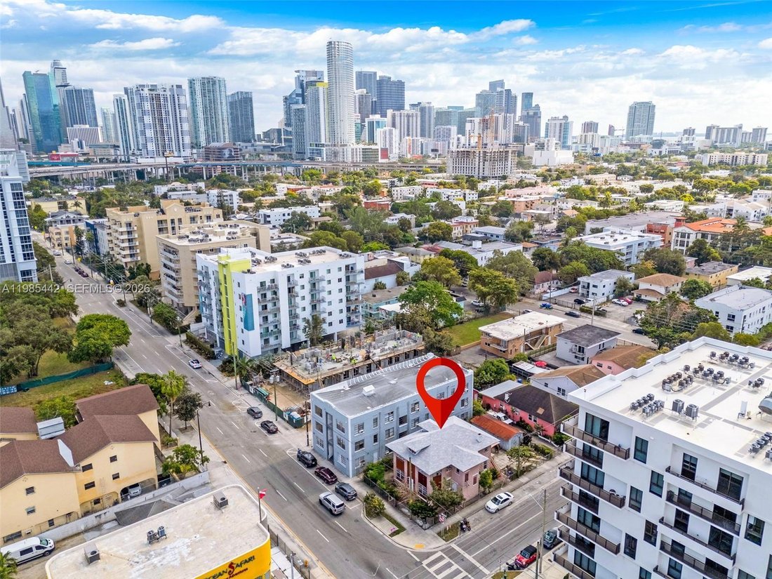 House in Miami, Florida, United States 2 - 17520447