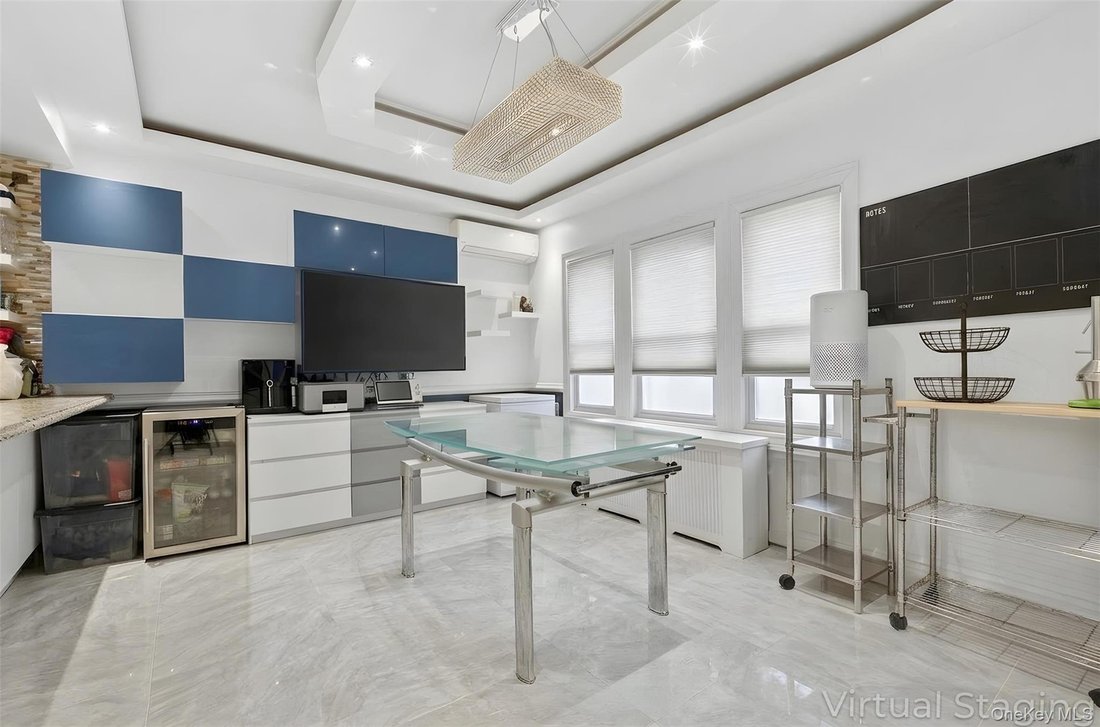 House in New York, New York, United States 5 - 17519728