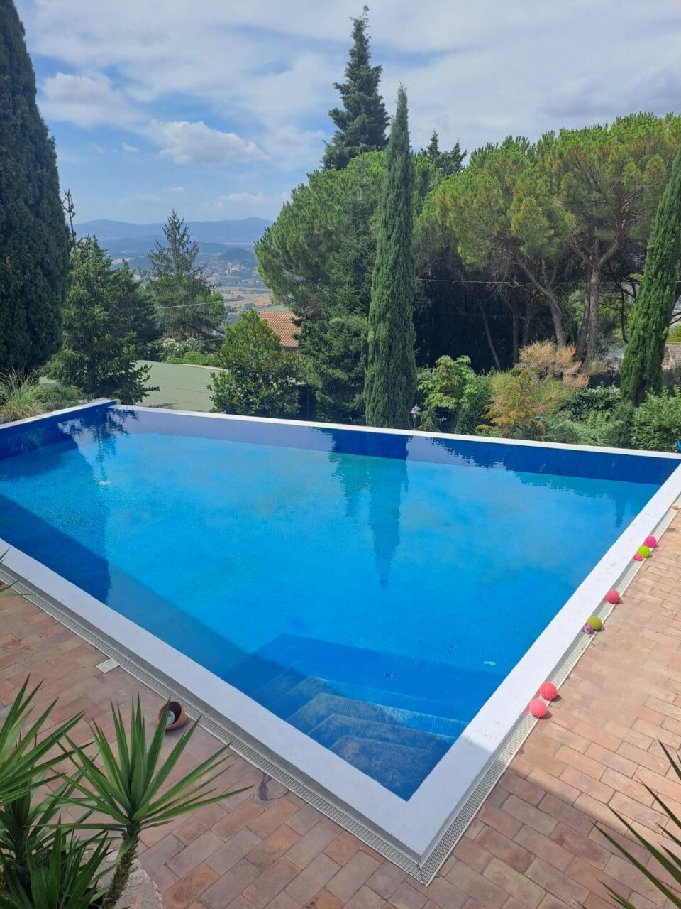 Villa in Corciano, Umbria, Italy 2 - 17524754