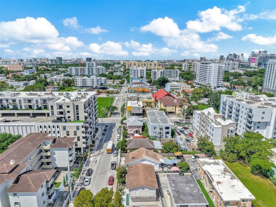 House in Miami, Florida, United States 5 - 17520454