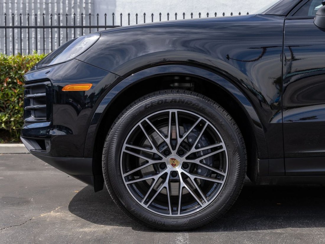 Suv in Azusa, CA, United States 5 - 17491646