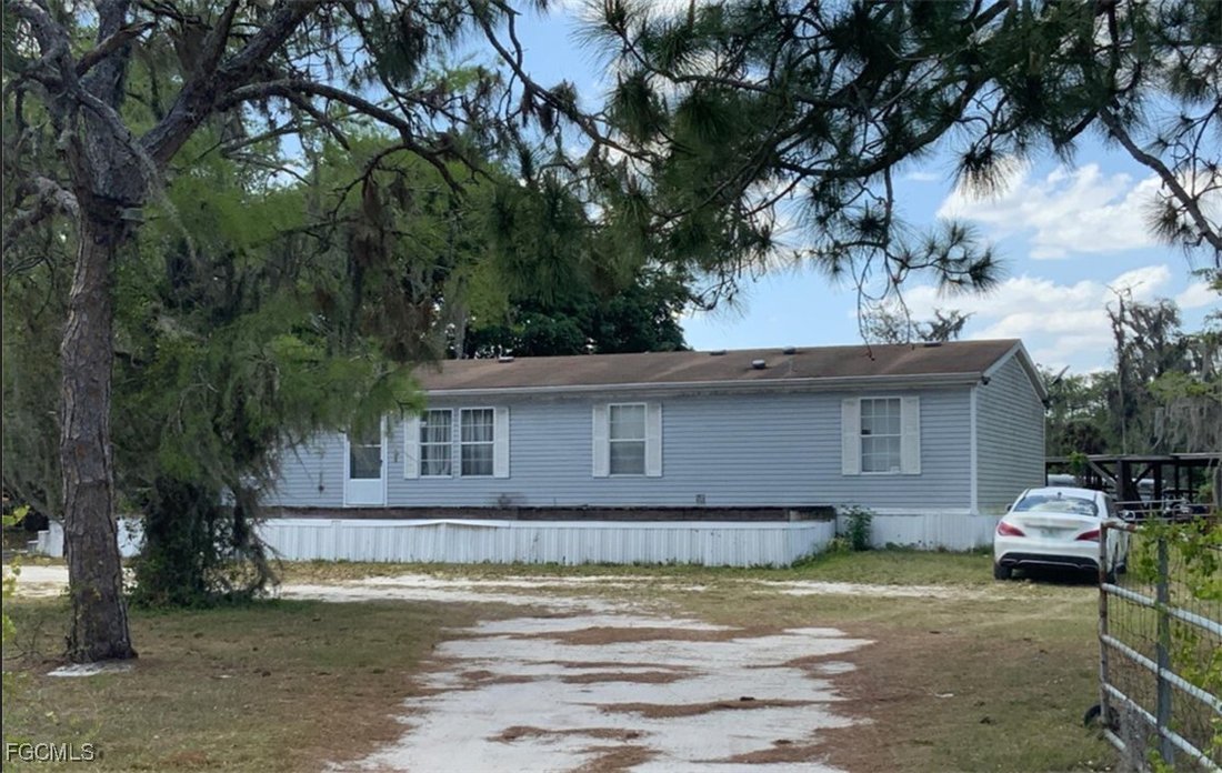 Clewiston, Florida, United States 2 - 17519485