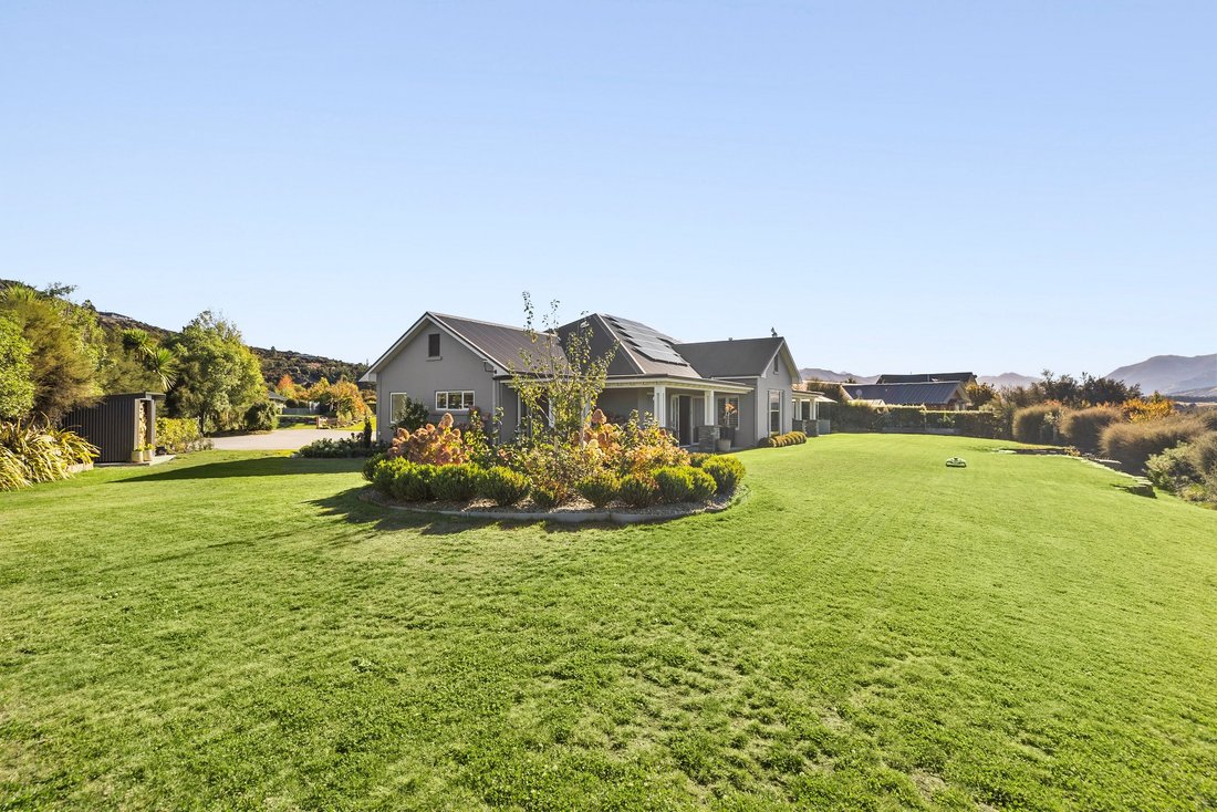 House in Albert Town, Otago, New Zealand 4 - 17523157