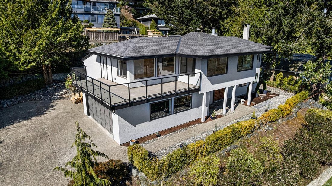 House in Saanich, British Columbia, Canada 1 - 17524515
