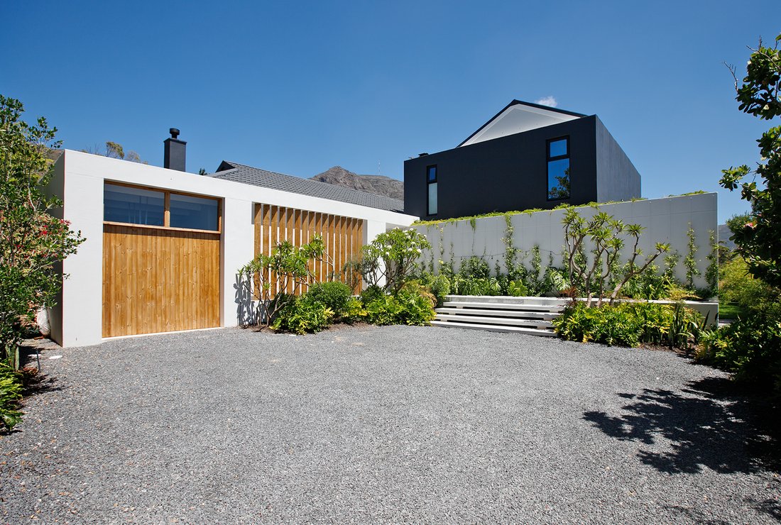 House in Retreat, Cape Town, South Africa 4 - 17522855