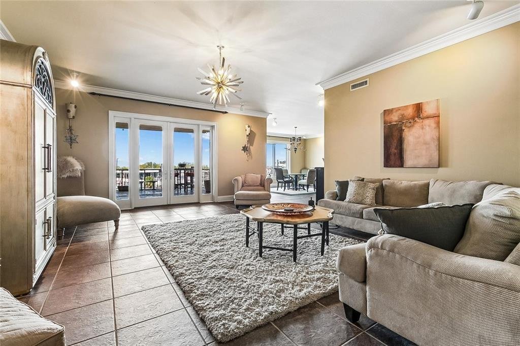 Condo in New Orleans, Louisiana, United States 5 - 17519613