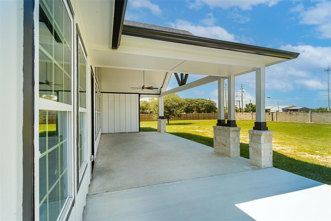 House in Dickinson, Texas, United States 2 - 17522222