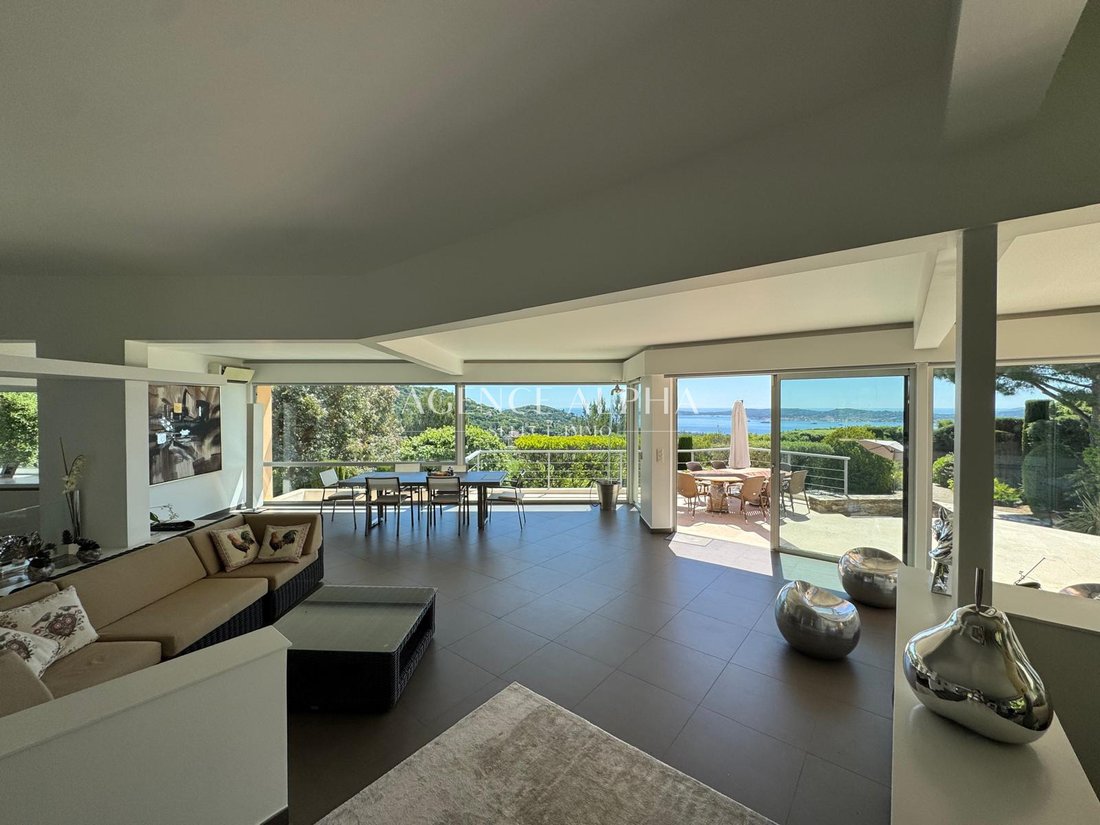 Villa in Grimaud, Provence-Alpes-Côte d'Azur, France 5 - 17524094