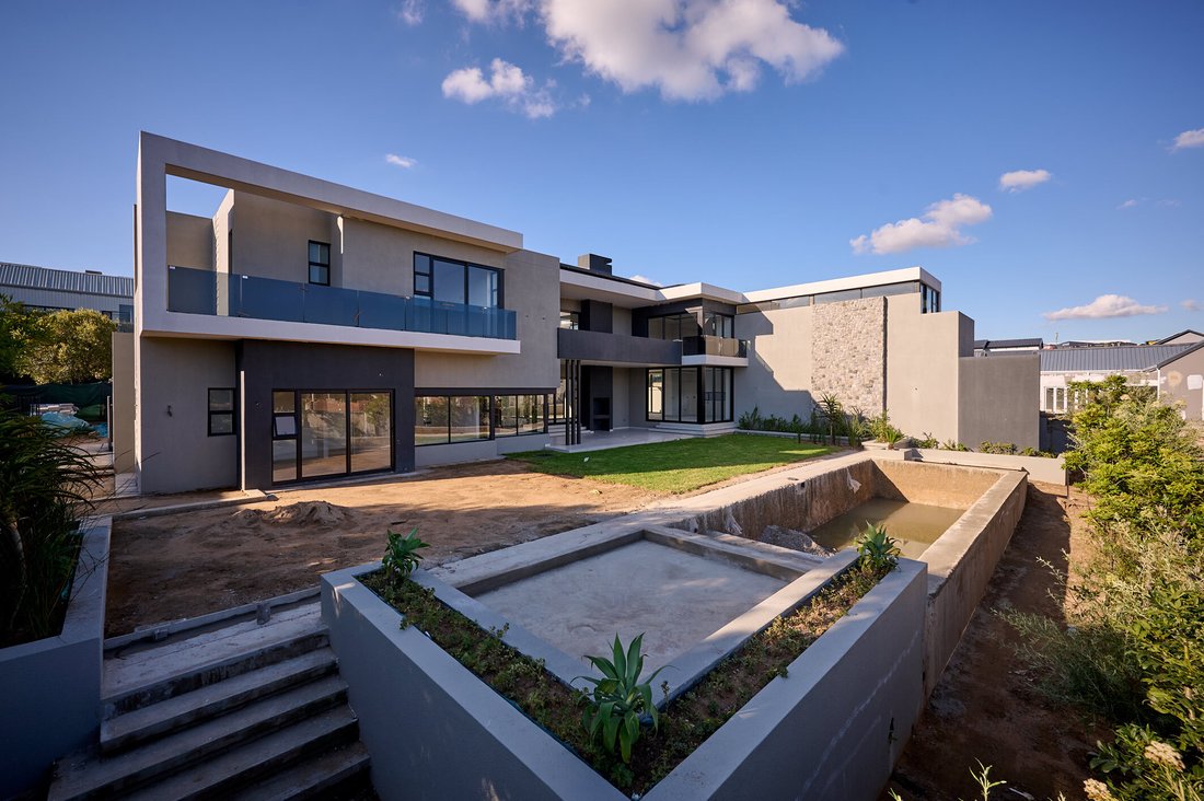House in Barbeque Downs, Gauteng, South Africa 5 - 17522851