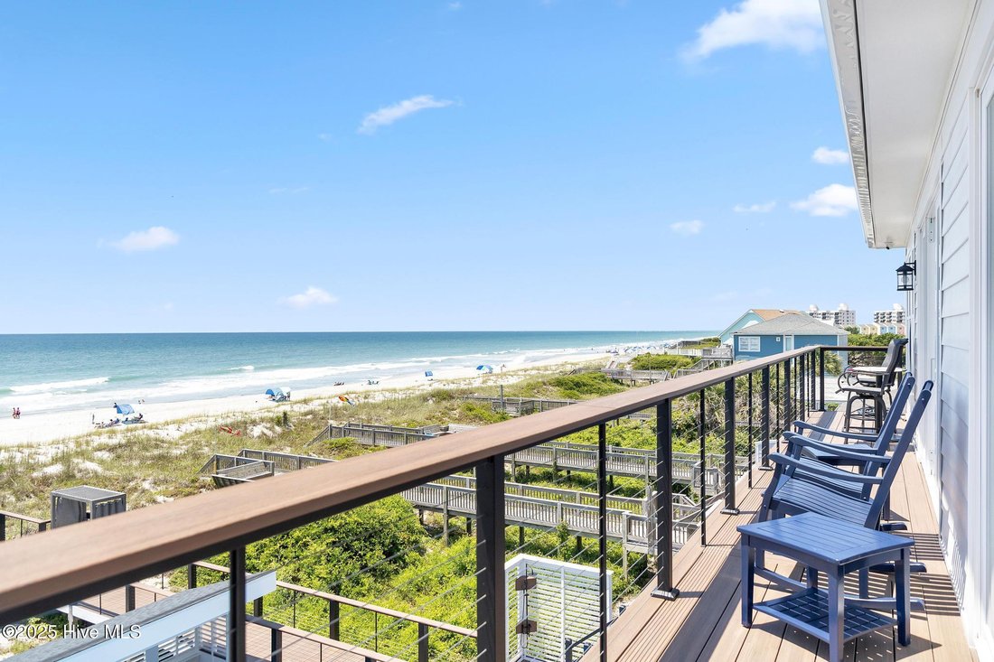 Townhouse in Emerald Isle, North Carolina, United States 3 - 17523415