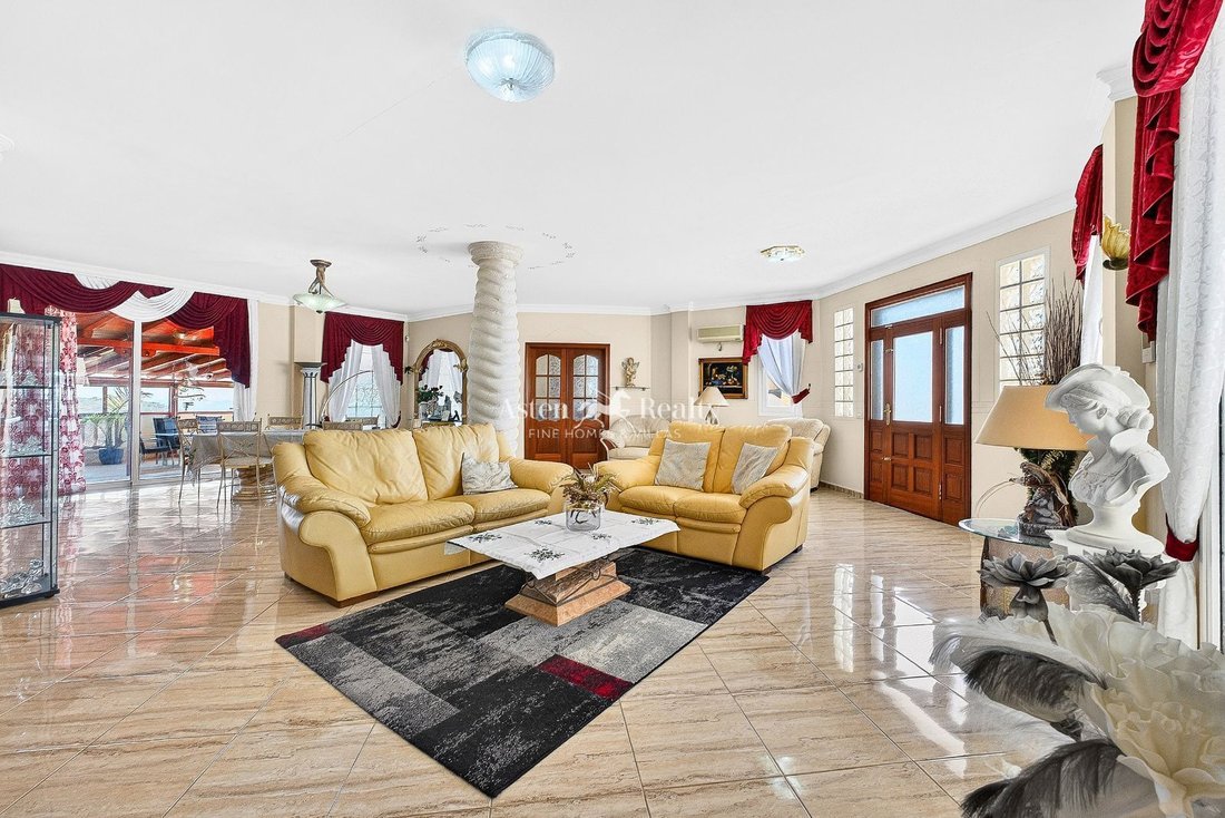 Villa in Adeje, Canary Islands, Spain 5 - 17520503