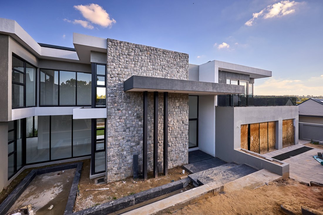 House in Barbeque Downs, Gauteng, South Africa 3 - 17522851