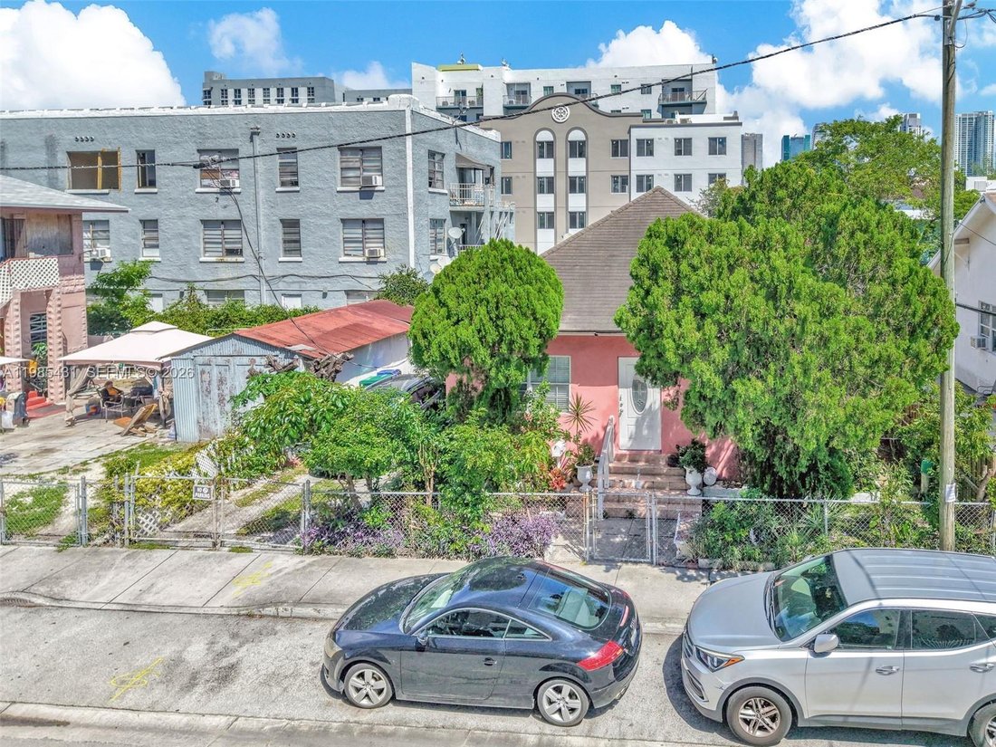 House in Miami, Florida, United States 1 - 17520454