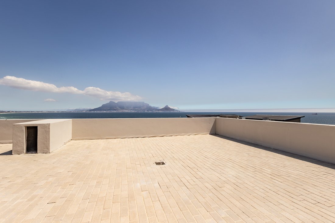 Apartment in Table View, Cape Town, South Africa 1 - 17522878