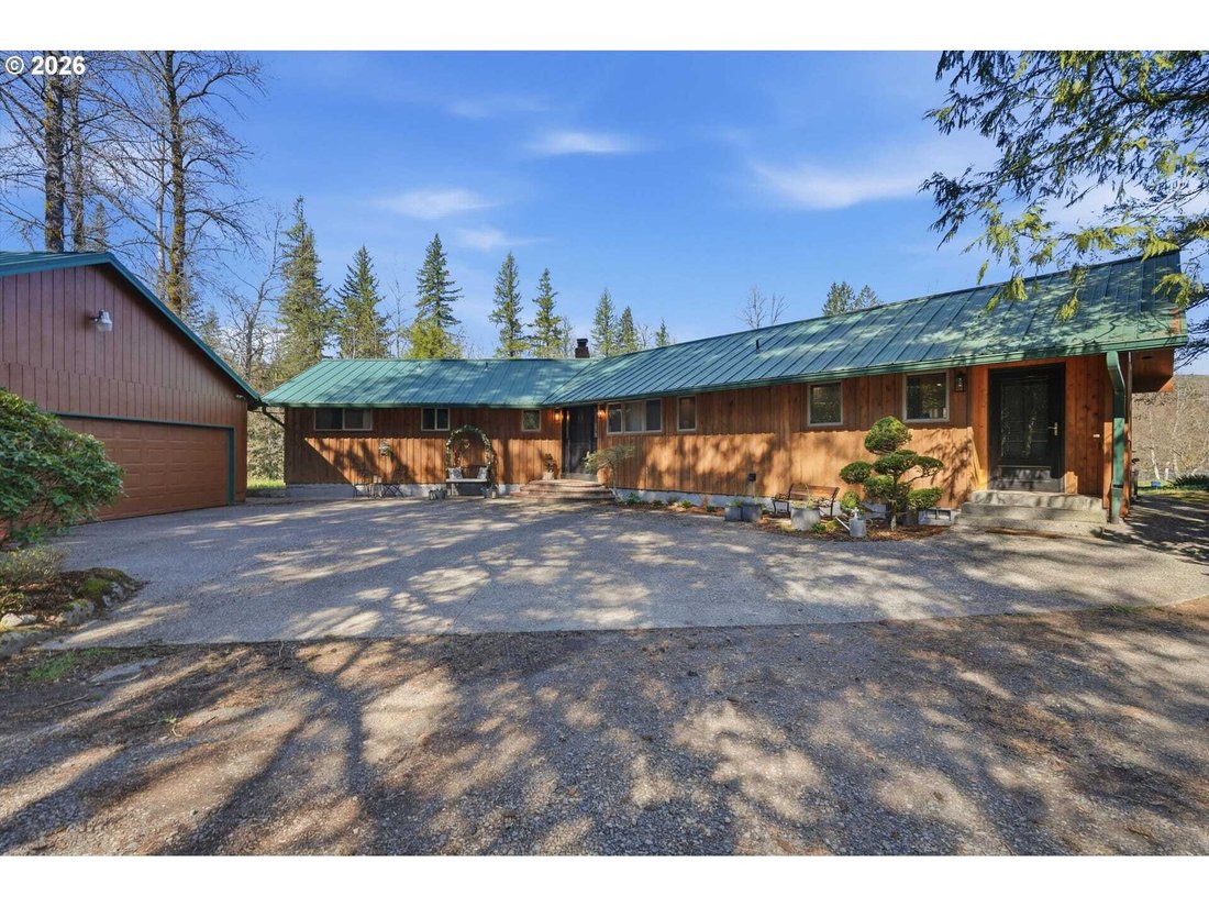 House in Sandy, Oregon, United States 1 - 17523607